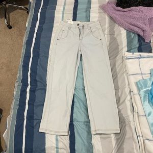 light wash mom jeans